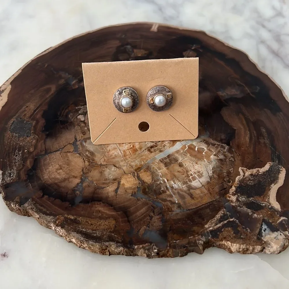 * Silver and gold antique hammered look pearl earrings